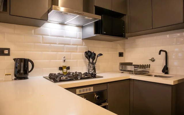 w Remarkable 1BR in San Isidro