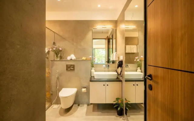 Cloud7 Waves Luxury 4 BHK Villa by Elivaas