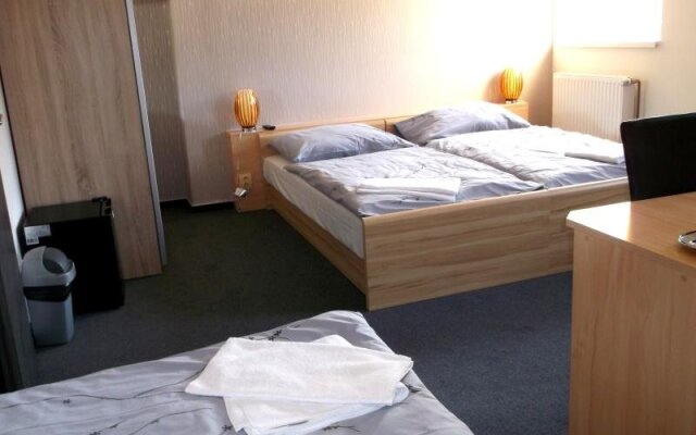 Sportovni A Relaxacni Centrum Na Cisarstvi