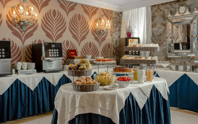 Hotel Montecarlo