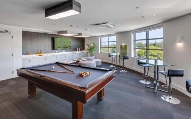 Urban Flat Apartments @ San Mateo