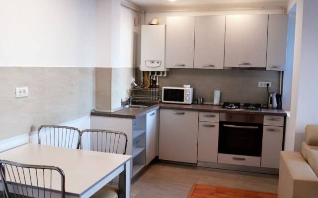 Hill Residence