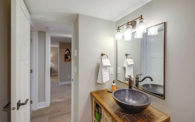 Central to Everything! Missoula Stay w/ Courtyard