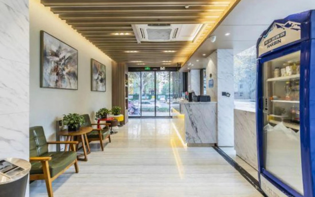 Aibo Hotel