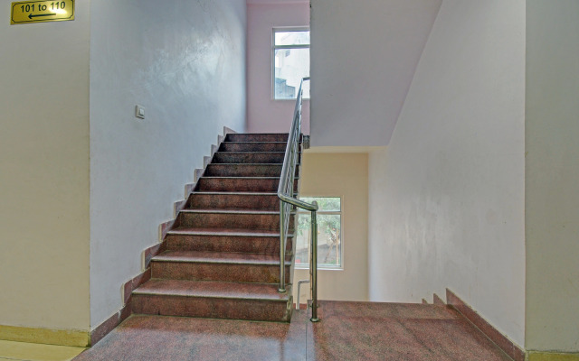 OYO 79935 Collection O Hotel Danaria
