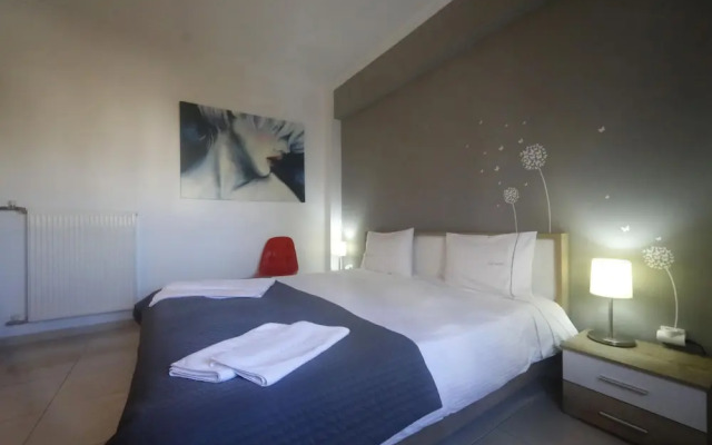 Metaxourghio Boutique Apartment