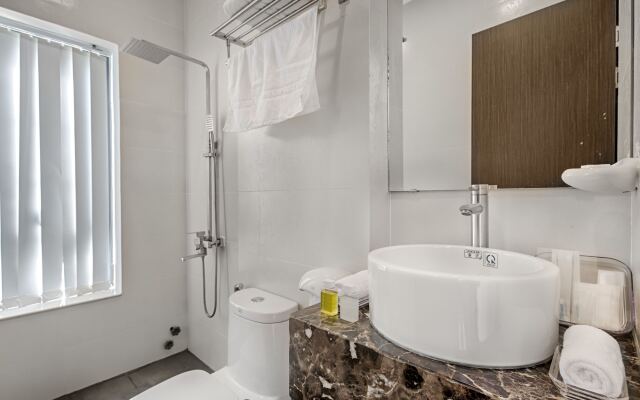 AncyrA Capsule Hotel