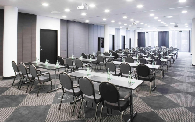 Mövenpick Hotel Stuttgart Airport