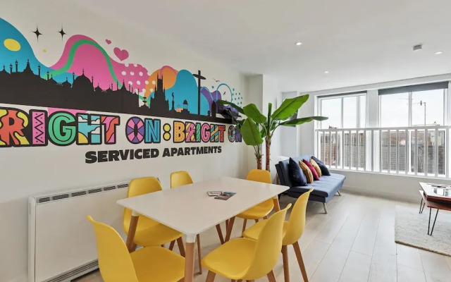 Right On : Bright On Apartment 1E | By My Getaways