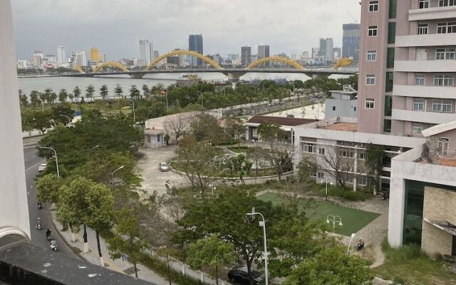 Euro Star Riverside Hotel