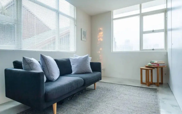 Designer Pad With a View