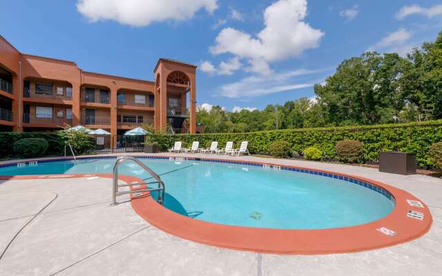 Quality Inn & Suites Jacksonville-Baymeadows