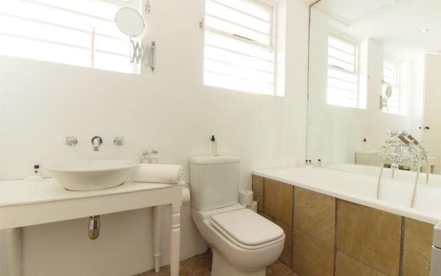 Vredenhof 7 - Adults Only