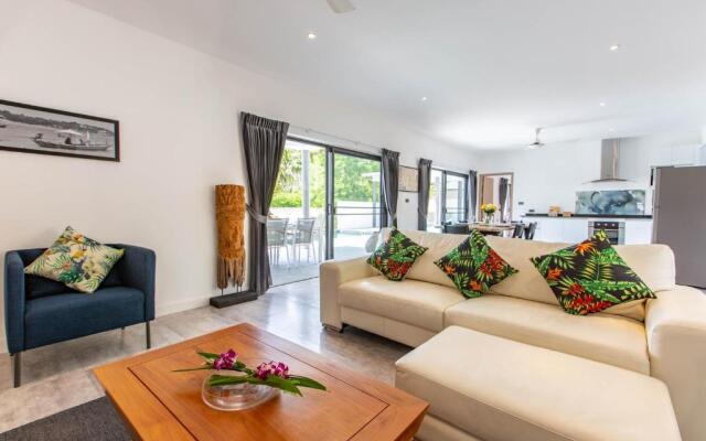 Villa Nirvana 3 Br, 500m from the beach