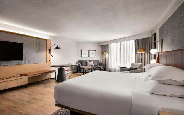 Sheraton Gateway Hotel In Toronto International Airport