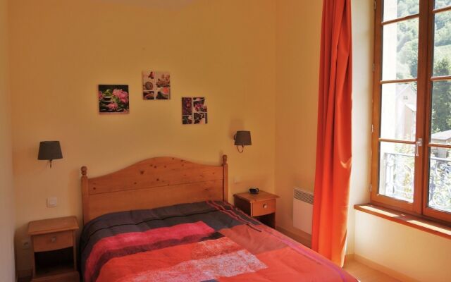 Logement n202 4pers face aux Thermes