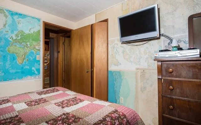 Crow's Nest by RedAwning