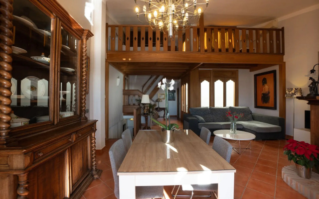 Apartamentos Abril