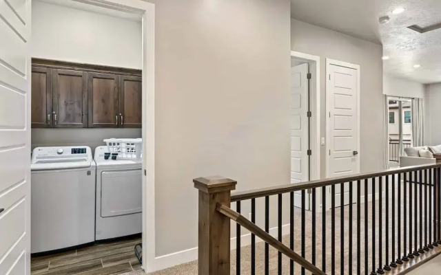 Red Mountain Springs #23 by RedAwning