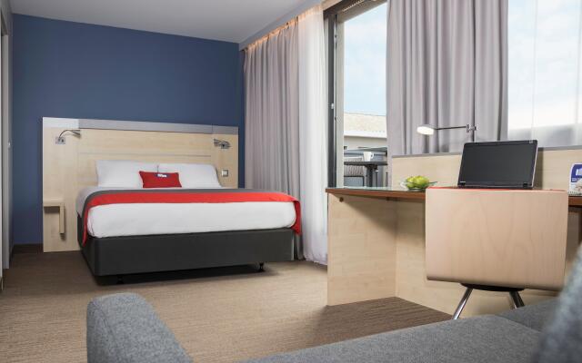 Holiday Inn Express Toulouse Airport by IHG