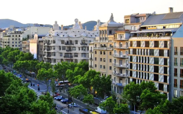 Pau Claris Double Home Next to Paseo de Gracia