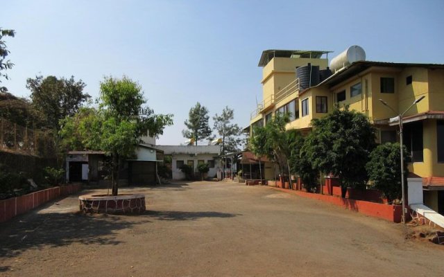 Bellevue Resort Panchgani