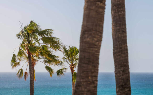 Bahía Calma Beach