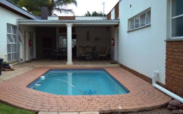 AAA Rose Garden Guest House
