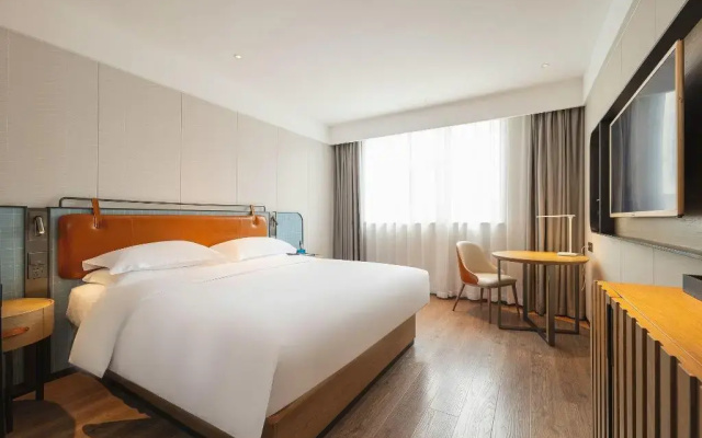 Echarm Hotel (Zhuhai Qinglü Road Riyuebei Grand Theatre)