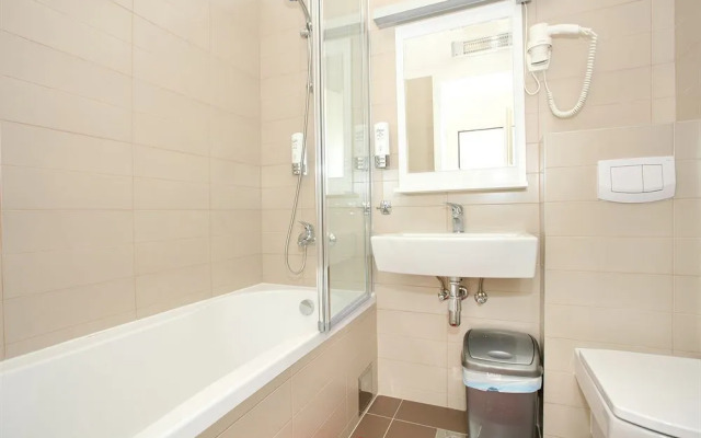 Falkenstainer Apartments Pertcane