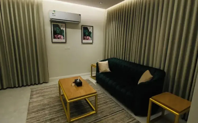 Leena Hotel