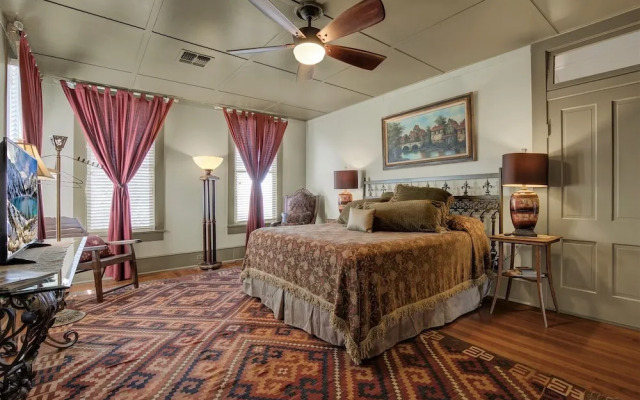 The Holekamp House Bed & Breakfast