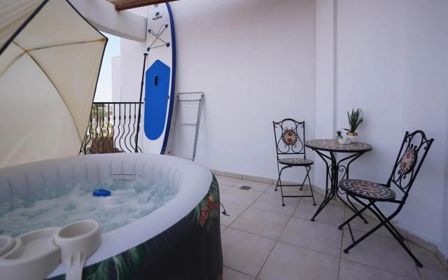 two bed room apartment 5 min walk to the beach