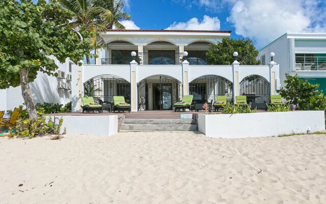 Dream Villa Simpson Bay Vittoria Beachfront