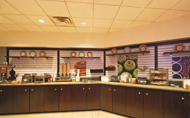 La Quinta Inn & Suites by Wyndham Salisbury