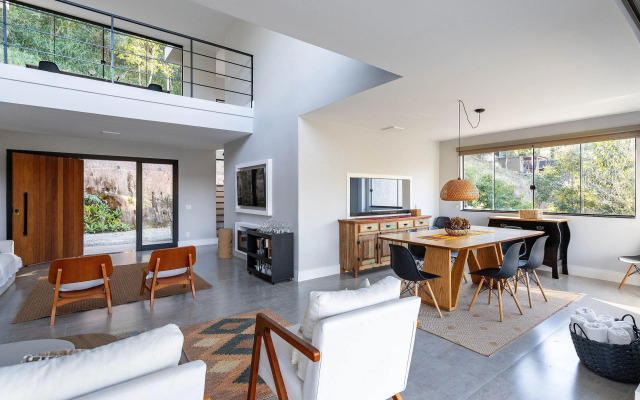 Casa Linda em Itaipava, 4 suítes, sauna, A/C