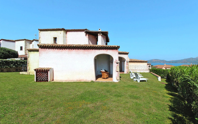 Holiday home with sea view, Cannigione
