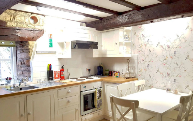 River Nene Cottages