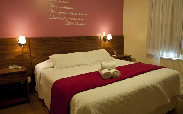 Pousada Pinhão e Poesia