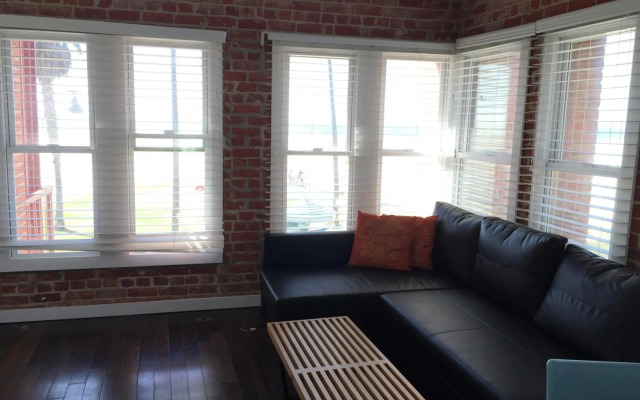 Venice Breeze Suites