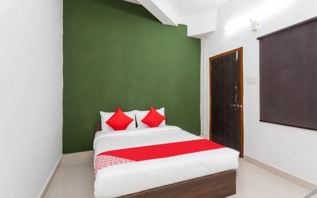 Convivial Paradise by OYO Rooms