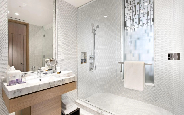 SLS LUX Brickell