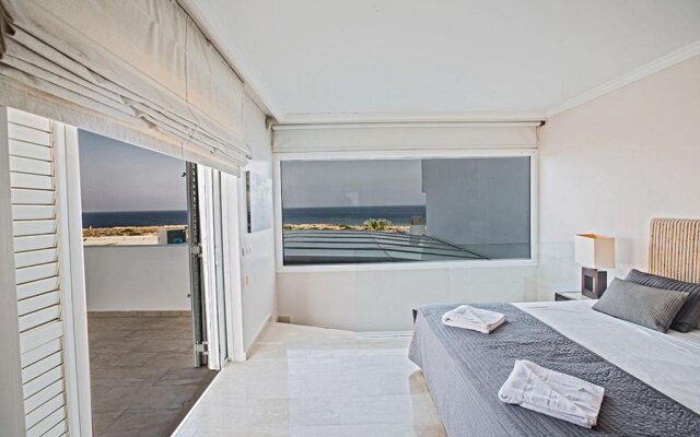 Villa Fig Tree Bay Seafront Luxury 5BDR Seafront Protaras Villa with Panoramic Sea Views