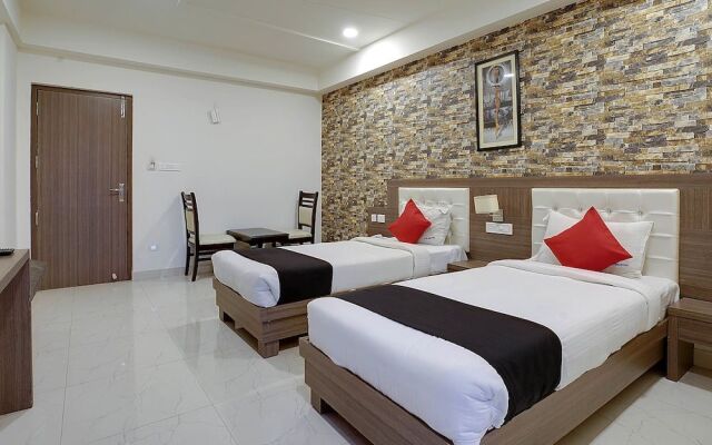 Capital O 49135 Sri Simran Park Hotel