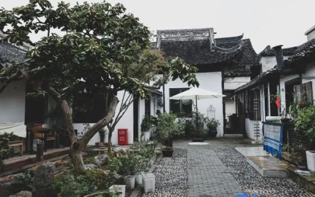 Xiansheng Duimen Traditional Chinese Medicine Wellness Homestay – Outside – Shanghai