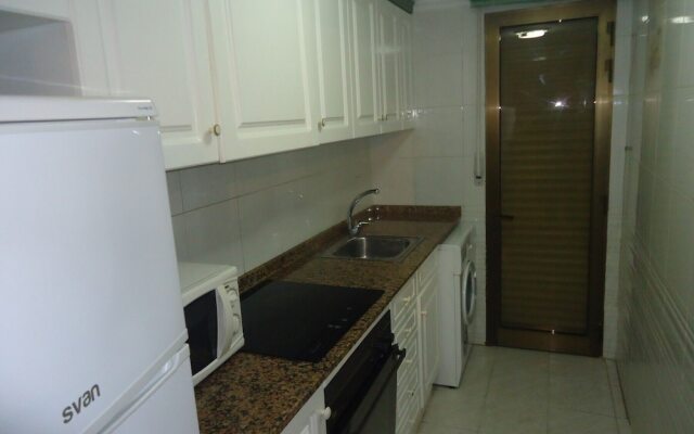 Apartamentos Alboran LEK