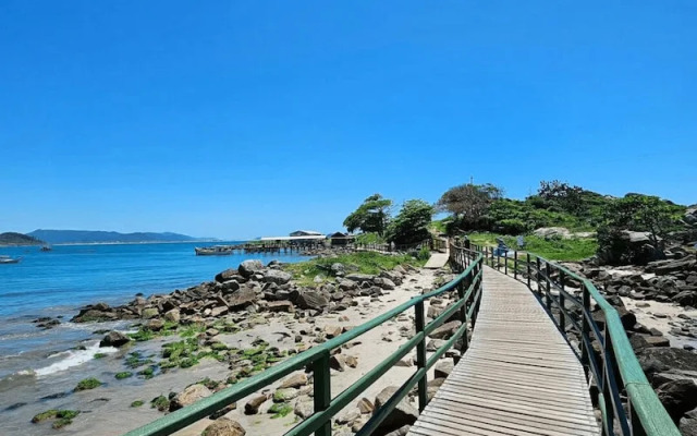 Pé na Areia Encanto da Armação