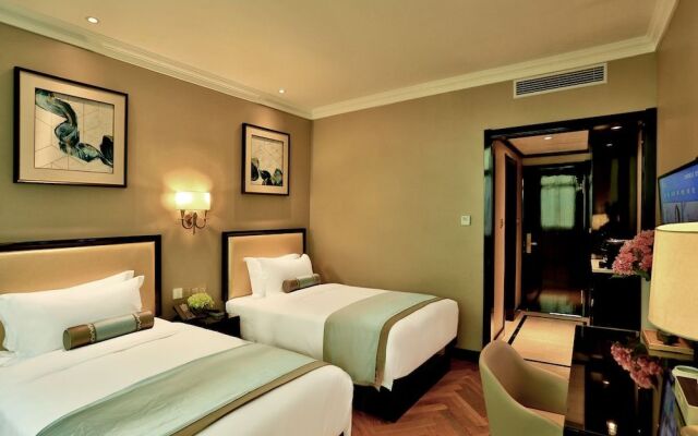 Oriental Hotel
