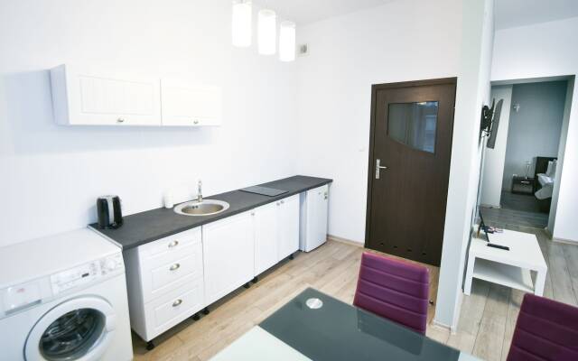 Platinum Aparthotel