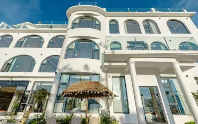 Yunlu Jingbo Sea View Resort Homestay